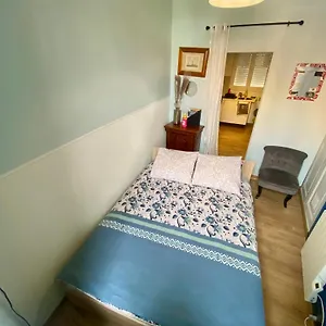 En Rez-de-chaussé, De 21m 2 Beauvais